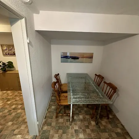 公寓 Geraeumige 2,5 Zimmerwohnung *