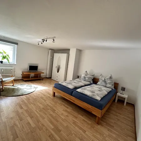 Apartment Geraeumige 2,5 Zimmerwohnung *